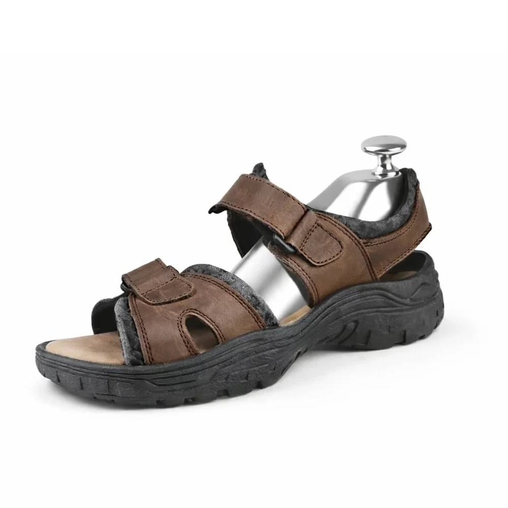 Earth Men's Sz11.5 Brown and Black Sandals Strap